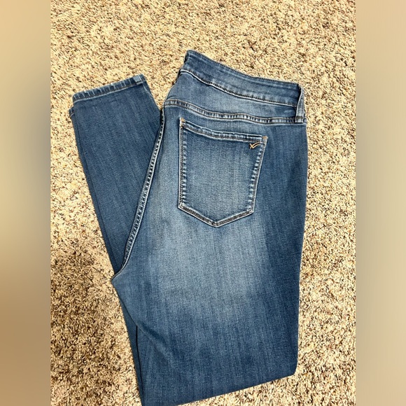 William Rast Jeans - Picture 2 of 6